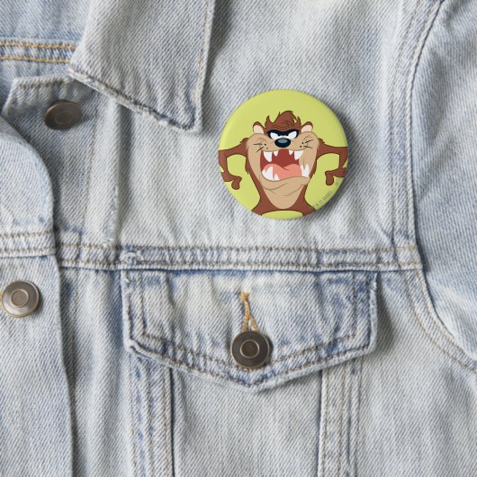 Badge Rond 5 Cm TAZ™ Toothy Grin (En situation)