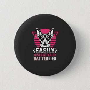 Badge Rond 5 Cm Térrier Rattus Facilement Distrait Chien Rétro