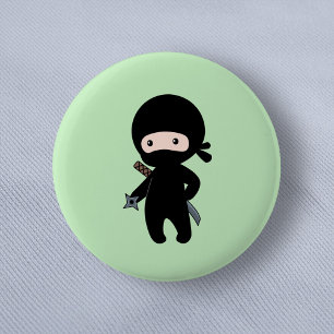 Badge Rond 5 Cm Tiny Ninja Holding Throwing Star sur Green