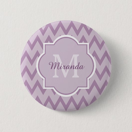 Badge Rond 5 Cm Trendy Purple Chevron Zigzag Nom et monogramme (Devant)