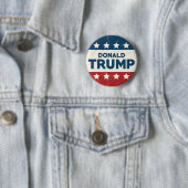 BADGE ROND 5 CM TRUMP 2016 (En situation)