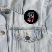 Badge Rond 5 Cm Trump 2024 45 47 (En situation)