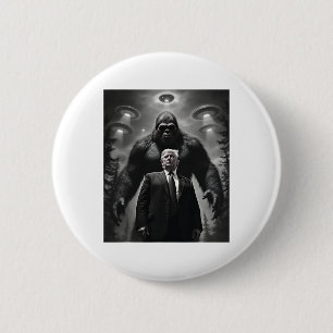 Badge Rond 5 Cm Trump Bigfoot Ufo Alien Rencontre Extraterrestre