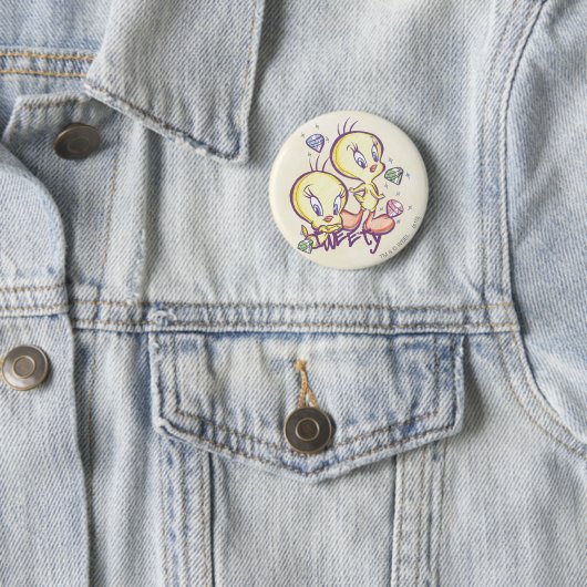 Badge Rond 5 Cm TWEETY™ avec Gems (En situation)