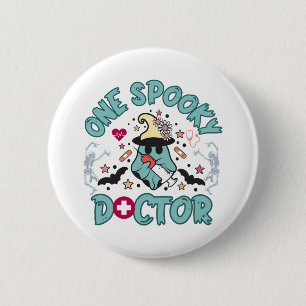 Badge Rond 5 Cm Un docteur Éffrayant, médecin d'halloween mignon,