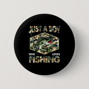 Badge Rond 5 Cm Un garçon qui aime la pêche au camouflage de bass