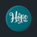 Badge Rond 5 Cm Un Mot Qui Dit Hope Cursive Calligraphie<br><div class="desc">J'espère. Citation inspirante et motivante et dire design avec message positif et slogan de vie stimulant. La typographie cool est une marchandise pour ceux qui recherchent un mot qui définit votre attitude et votre bonne humeur. Parfait pour ceux qui aiment les citations sarcastiques drôles, l'humour spirituel, l'attitude sassy et le...</div>
