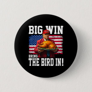 Badge Rond 5 Cm Une Grande Victoire Qui Amène L'Oiseau À Thanksgiv