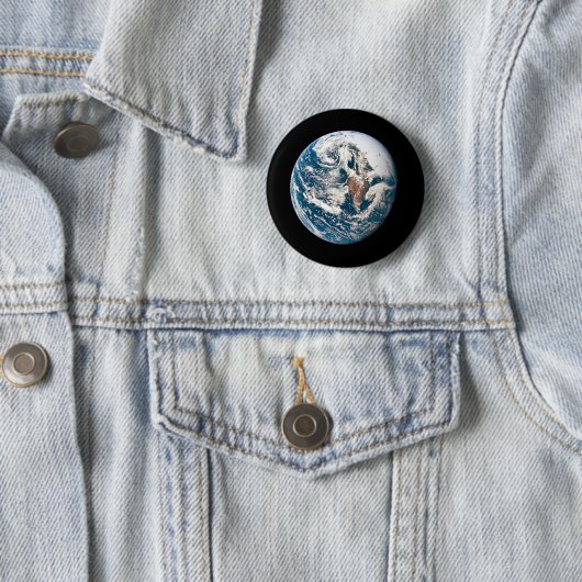 Badge Rond 5 Cm Une Terre Tirée De L'Appareil Spacecraft Apollo 10 (En situation)