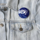 BADGE ROND 5 CM VAGUES #1 (En situation)