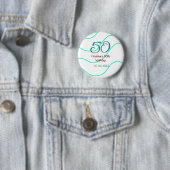Badge Rond 5 Cm Vert rouge 50 anniversaire ajouter nom date p (En situation)