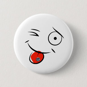 Badge Rond 5 Cm Visage avec bouton de langue percé