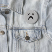 Badge Rond 5 Cm visage goth emo (En situation)
