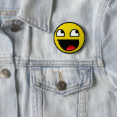 Badge Rond 5 Cm Visage impressionnant ! (En situation)