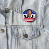 Badge Rond 5 Cm Vote Biden - bouton (En situation)
