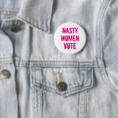 Badge Rond 5 Cm Vote méchant de femmes : Bouton 2016 (En situation)