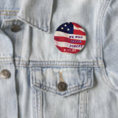 BADGE ROND 5 CM WEWILL N'OUBLIENT JAMAIS PC1008 PDF PRINT130004 (En situation)