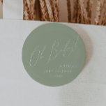 Badge Rond 5 Cm Whimsical Sage Green Oh Baby<br><div class="desc">Présentant notre bouton blanc sauge vert oh bébé, parfait pour votre simple fête moderne de boho chaque saison de l'année! Ce bouton a une ambiance boho-chic, neutre genre avec une calligraphie élégante et un design minimaliste délicat, ce qui le rend idéal pour les filles et les garçons. De plus, il...</div>