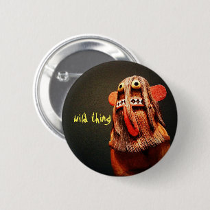 Badge Rond 5 Cm Wild Thing Poupée Kachina Visage photo mignon Amus
