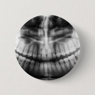 Badge Rond 5 Cm X-Ray Teeth Bouche sourire noir et blanc