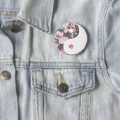 Badge Rond 5 Cm Yin floral Yang (En situation)