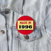 Badge Rond 7,6 Cm 30th Birthday party born 1996 30 pin (En situation)