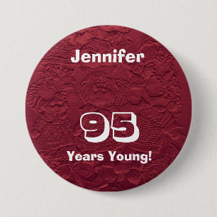 Badge Rond 7,6 Cm 95 Ans Poupées Rouges Bouton Cadeau Anniversaire
