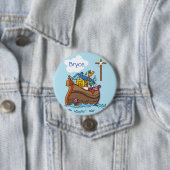 Badge Rond 7,6 Cm Baptême bébé Noé's sur mesure, Bleu Garçon (En situation)