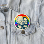 Badge Rond 7,6 Cm Biden Harris Rainbow Pride (En situation)