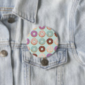 Badge Rond 7,6 Cm  Bleu, Violet, Chocolat Iced Donuts Boulangerie (En situation)