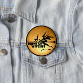 Badge Rond 7,6 Cm Boissons Up witches, Orange Moon (En situation)