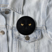 Badge Rond 7,6 Cm Bouton Chat Noir (En situation)