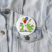 Badge Rond 7,6 Cm Bouton Dino 2e anniversaire (En situation)