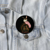 Badge Rond 7,6 Cm BOUTON Fleur de LAPIN de janv. Shackelford (En situation)