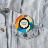 Badge Rond 7,6 Cm Bouton Guide du musée (En situation)