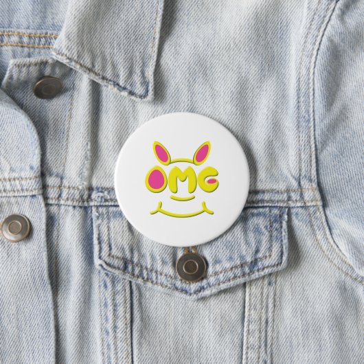 Badge Rond 7,6 Cm Bouton OMG (En situation)