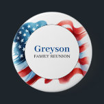 Badge Rond 7,6 Cm Boutons de Réunion Famille Rouge Blanc et Bleu Thè<br><div class="desc">Célébrez votre prochaine famille avec ces boutons personnalisés de réunion de famille, avec une belle aquarelle drapeau américain en rouge, blanc et bleu gras. Parfaites comme des badges de collecte de famille, ces broches sont un ajout significatif et amusant à votre swag de réunion personnalisable. 🌳 Touche personnalisée - Customisez...</div>