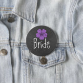 Badge Rond 7,6 Cm Bride Wild Purple Rose Chalkboard (En situation)