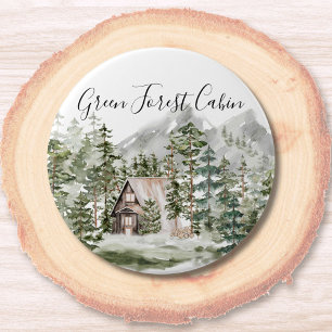 Badge Rond 7,6 Cm Cabine aquarelle dans la forêt de pins verts boisé