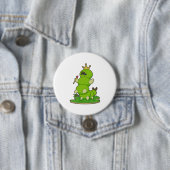 Badge Rond 7,6 Cm Caterpillar en roi avec Couronne (En situation)