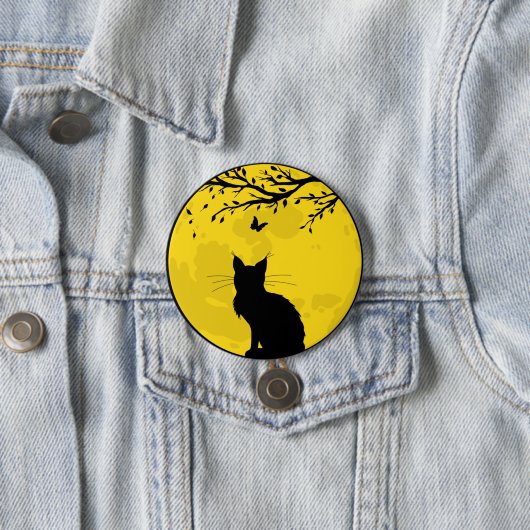 Badge Rond 7,6 Cm Chat noir Lune jaune (En situation)