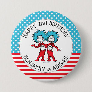 Badge Rond 7,6 Cm Chose Un Chose Deux   Anniversaire de Jumeaux