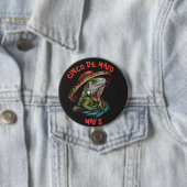 Badge Rond 7,6 Cm Cinco de Mayo Iguana portant Sombrero & Serape (En situation)
