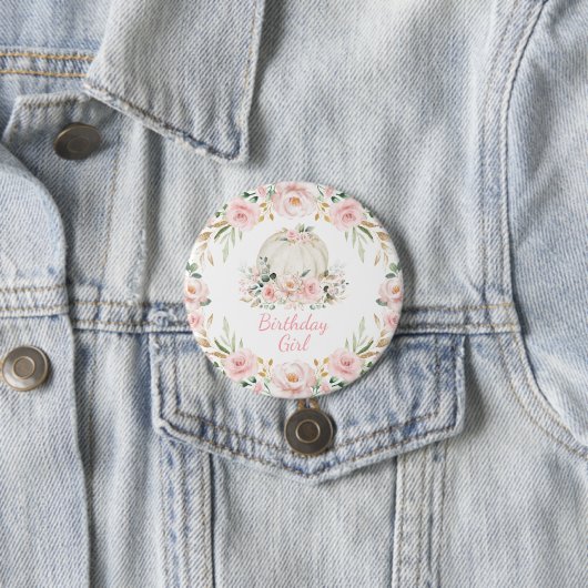 Badge Rond 7,6 Cm Citrouille Anniversaire Fille rose Blush Automne F (En situation)