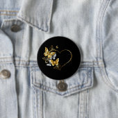 Badge Rond 7,6 Cm Coeur aux papillons d'or (En situation)