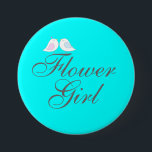 Badge Rond 7,6 Cm Demoiselle de honneur mignonne d'inséparables<br><div class="desc">Ce bouton comporte un fond turquoise clair avec deux inséparables mignons sur les mots : Demoiselle de honneur. Ce bouton est parfait pour les douches nuptiales et les répétitions de mariage. La couleur d'arrière - plan peut être changée en choisissant la personnaliser il bouton et puis éditer.</div>