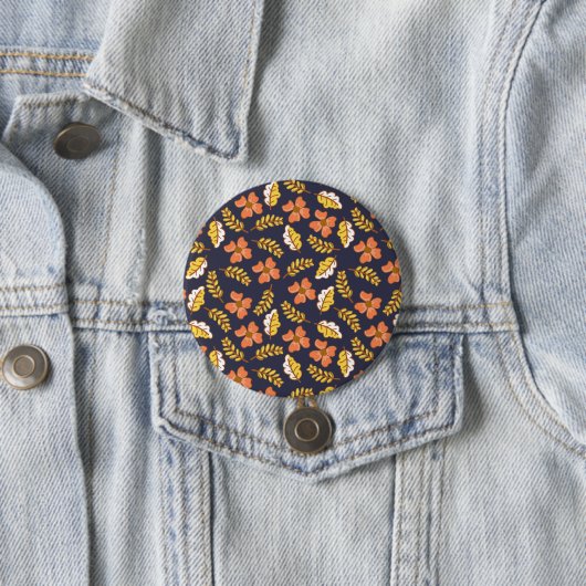 Badge Rond 7,6 Cm Feuilles d'automne en chute chaude avec fleurs (En situation)
