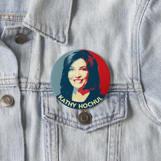 BADGE ROND 7,6 CM GOVERNOR KATHY HOCHUL (En situation)