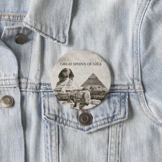 Badge Rond 7,6 Cm Grand sphinx de la pyramide de Gizeh (En situation)