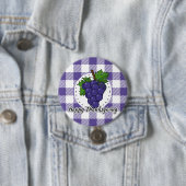 Badge Rond 7,6 Cm Grape on Violet Plaid (En situation)